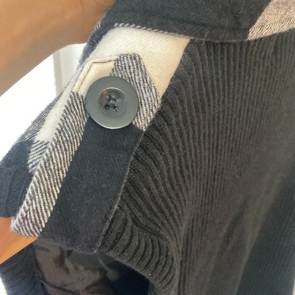 Sweater Project Black and White Buffalo Plaid Cardigan - Picture 9 of 11